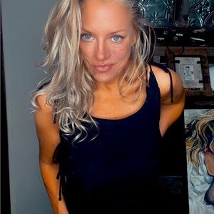 Black Sleeveless Top